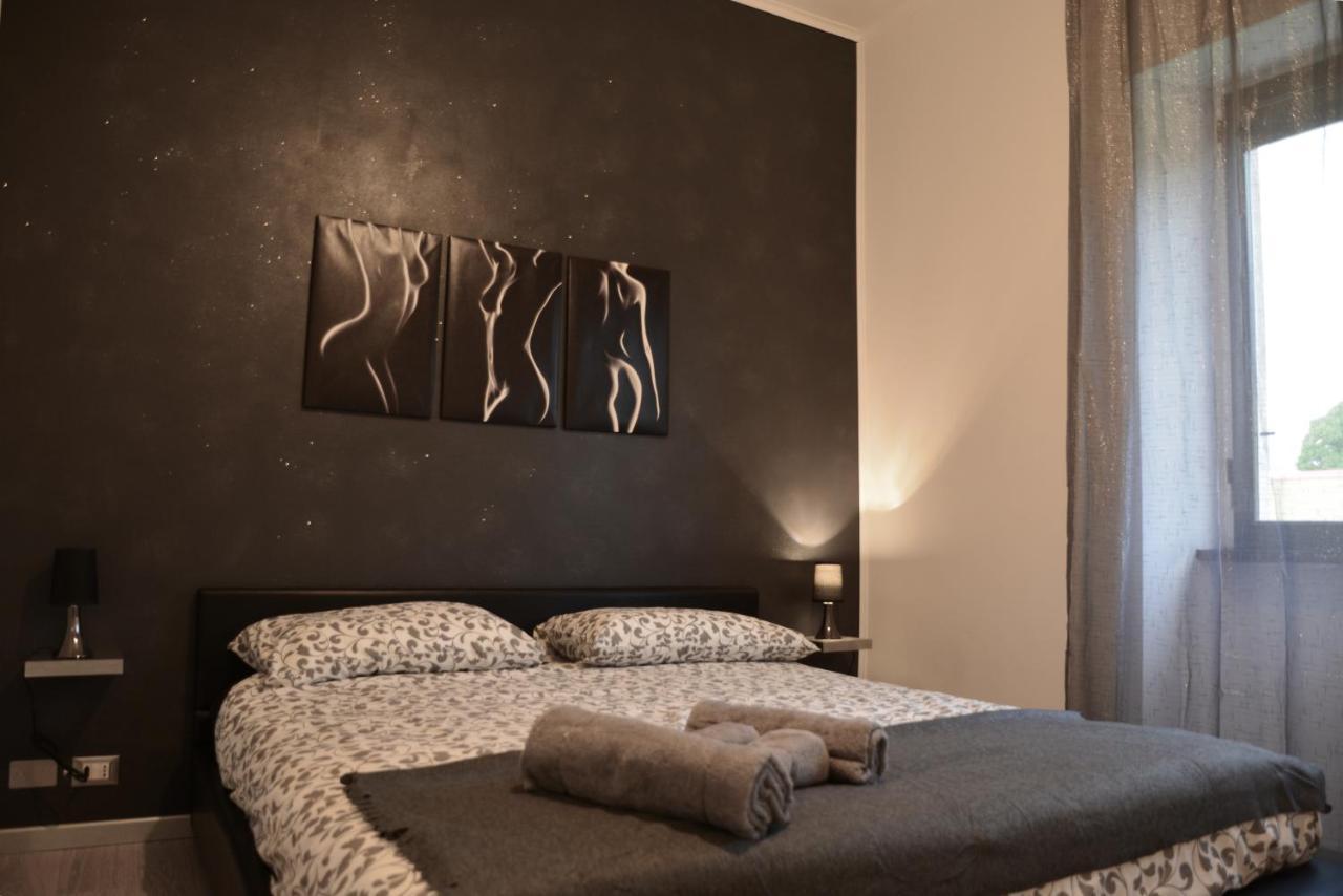 Sunny Sexy Grey & Cool Blue Apartamento *